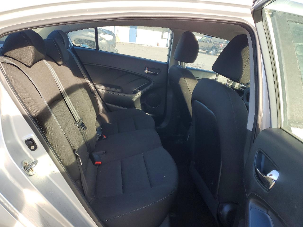 2016 KIA FORTE