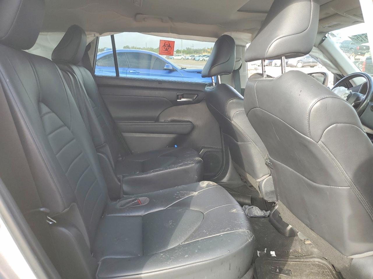 2022 TOYOTA HIGHLANDER