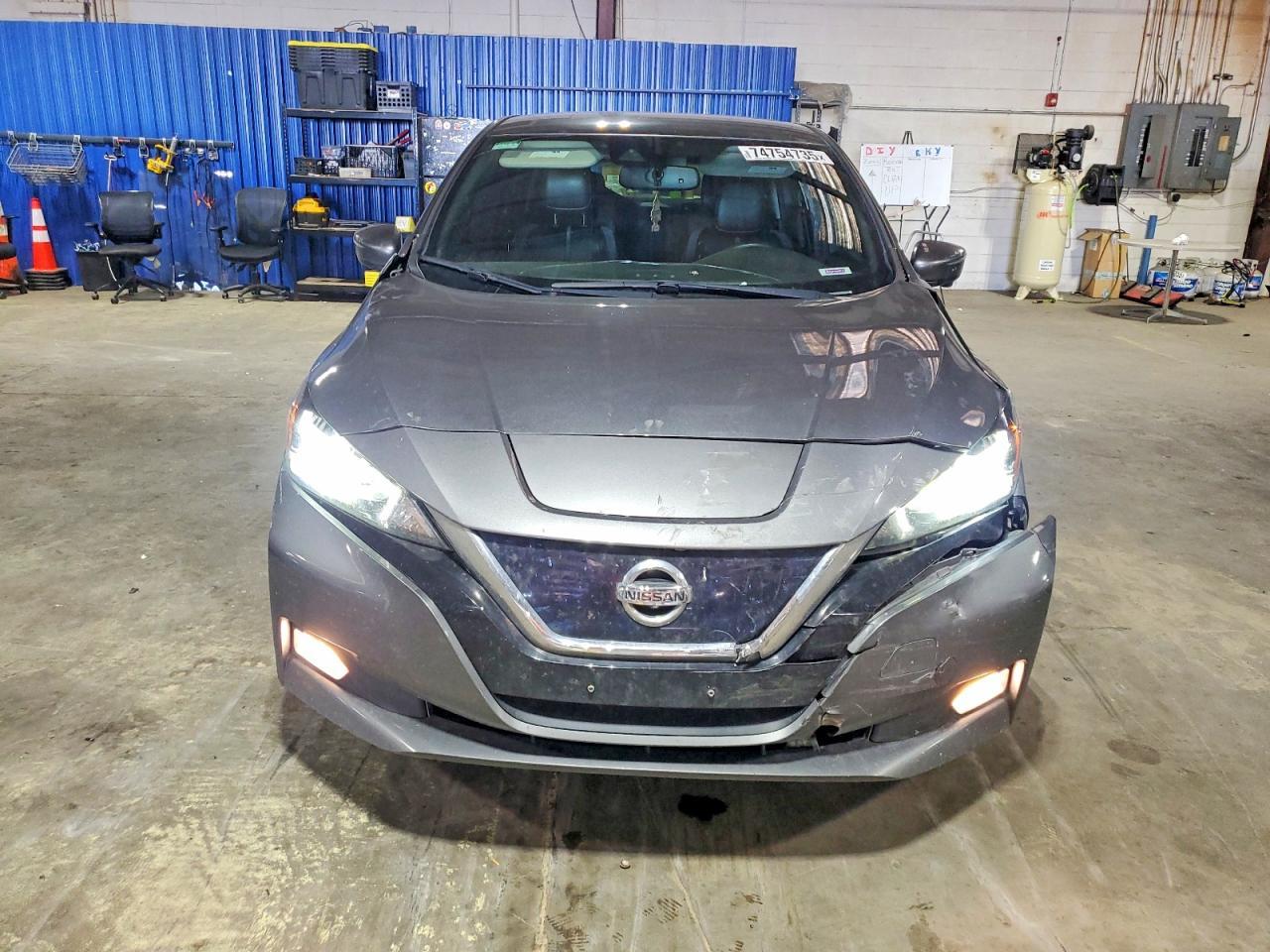 2019 NISSAN LEAF