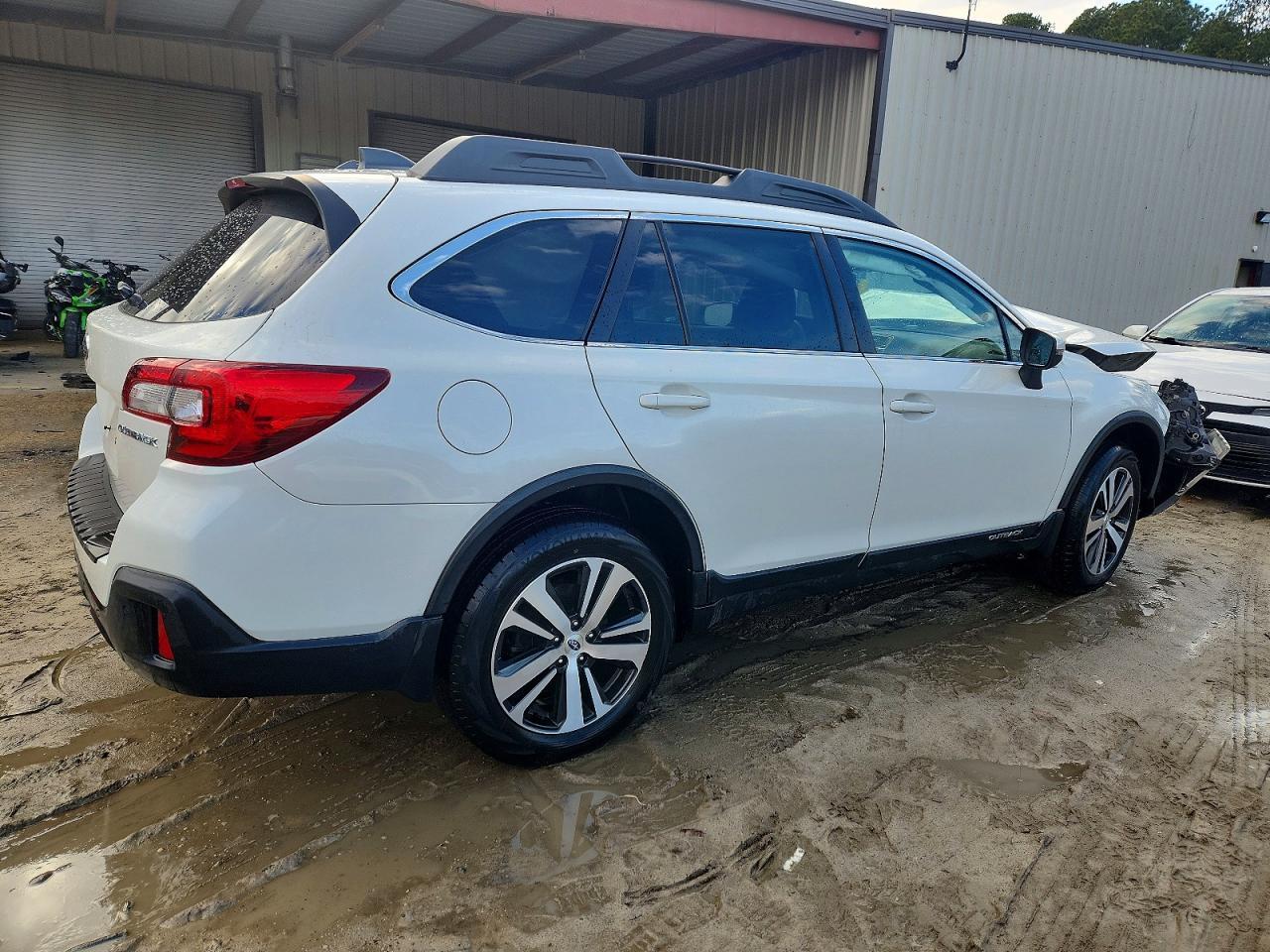 2019 SUBARU Outback