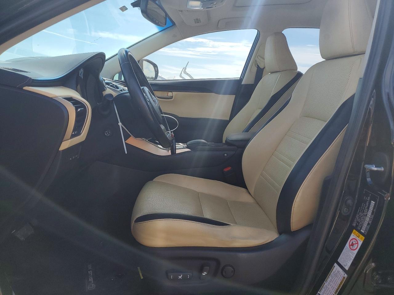 2015 LEXUS NX 200T