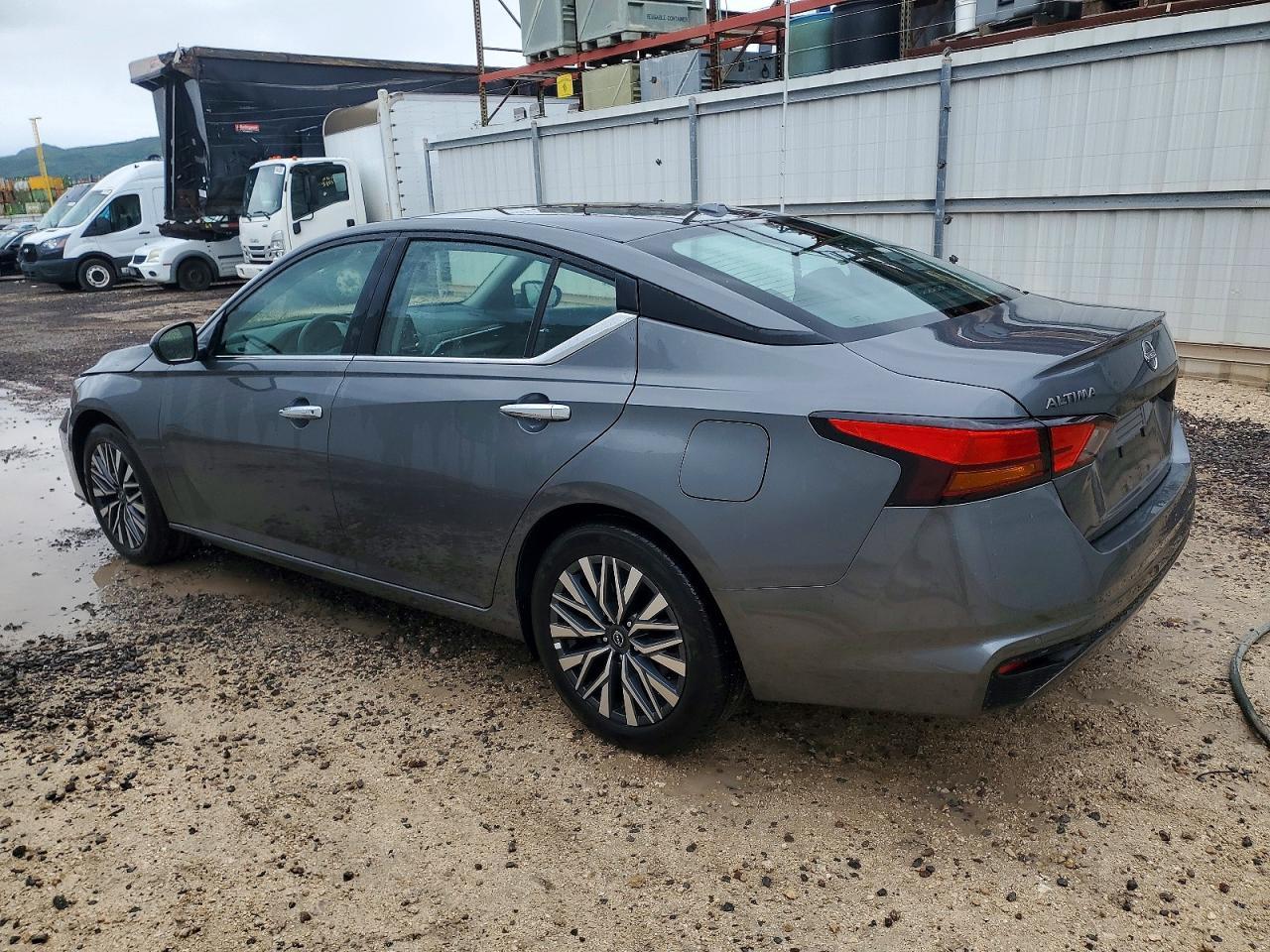 2025 NISSAN ALTIMA
