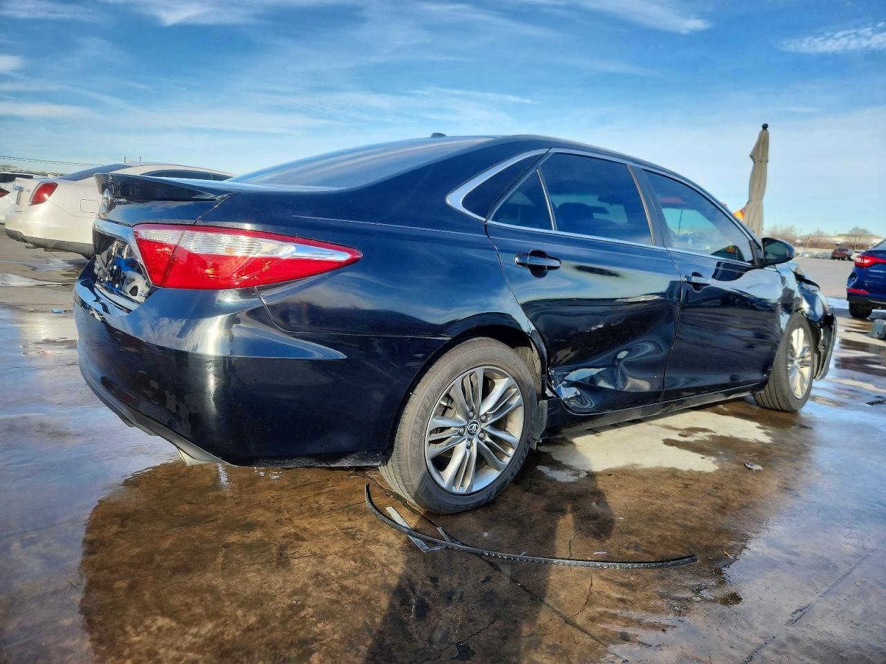 2016 TOYOTA CAMRY
