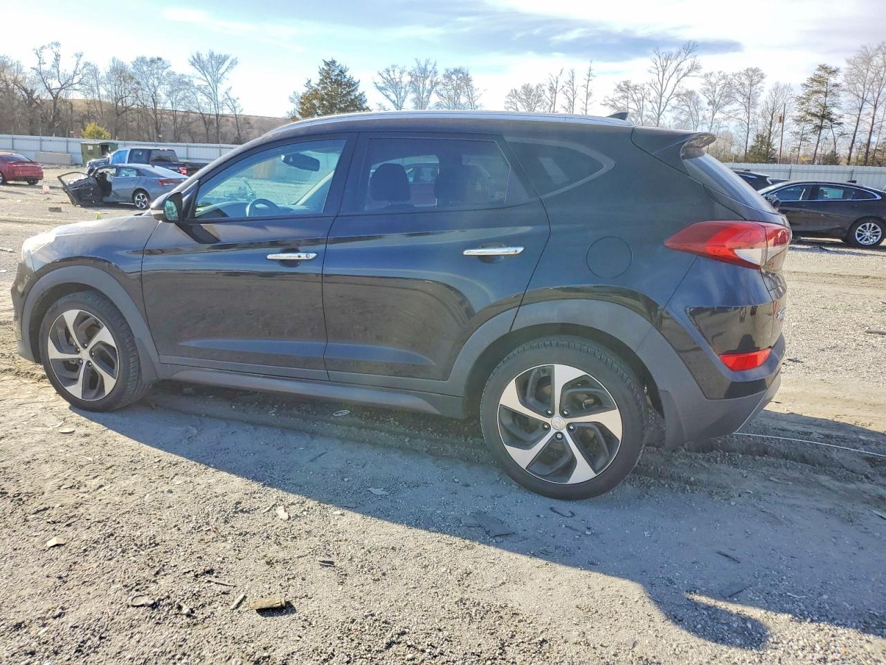 2016 HYUNDAI TUCSON