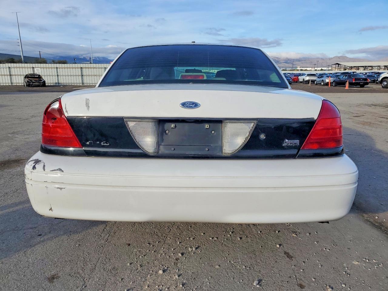 2011 FORD Crown Victoria