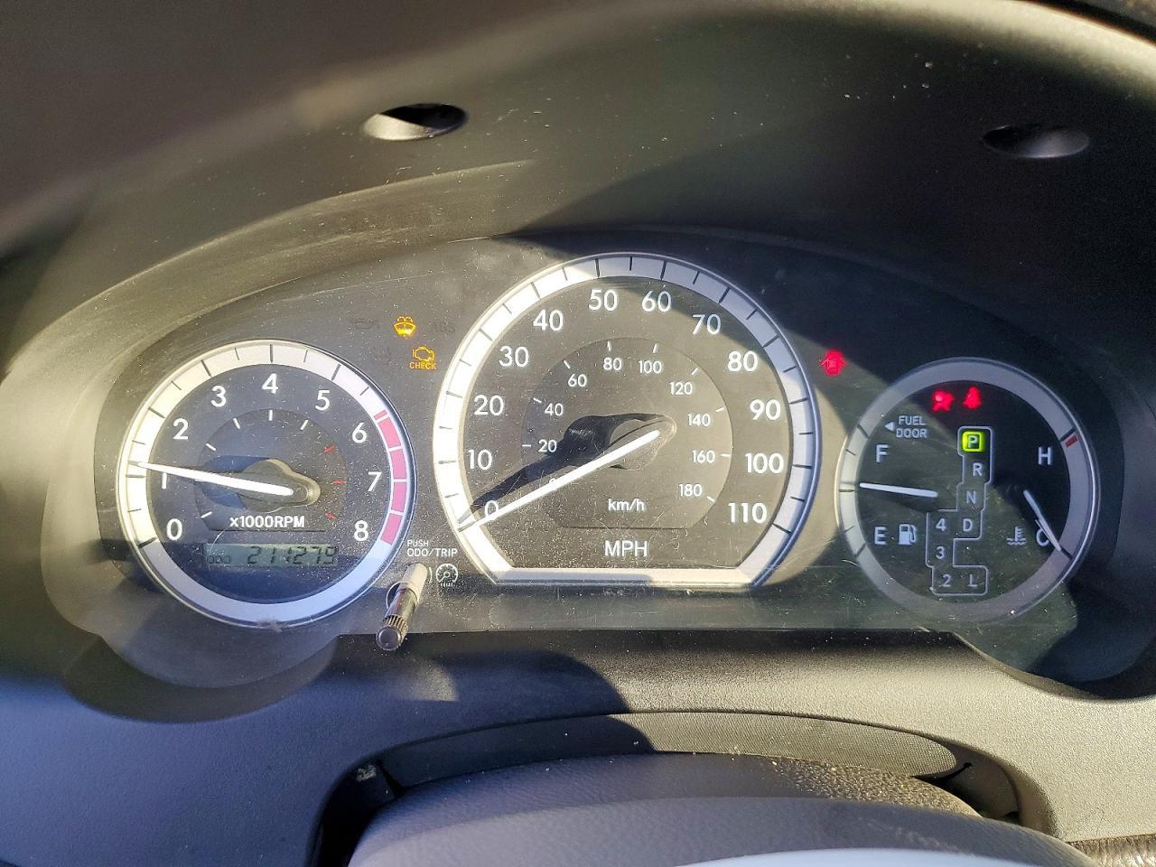 2004 TOYOTA SIENNA