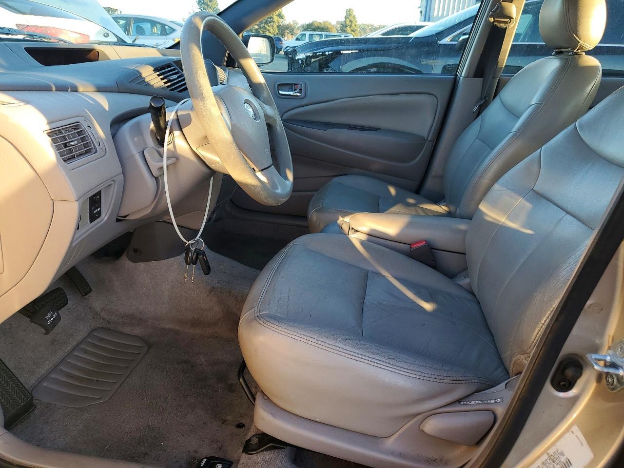 2003 TOYOTA PRIUS