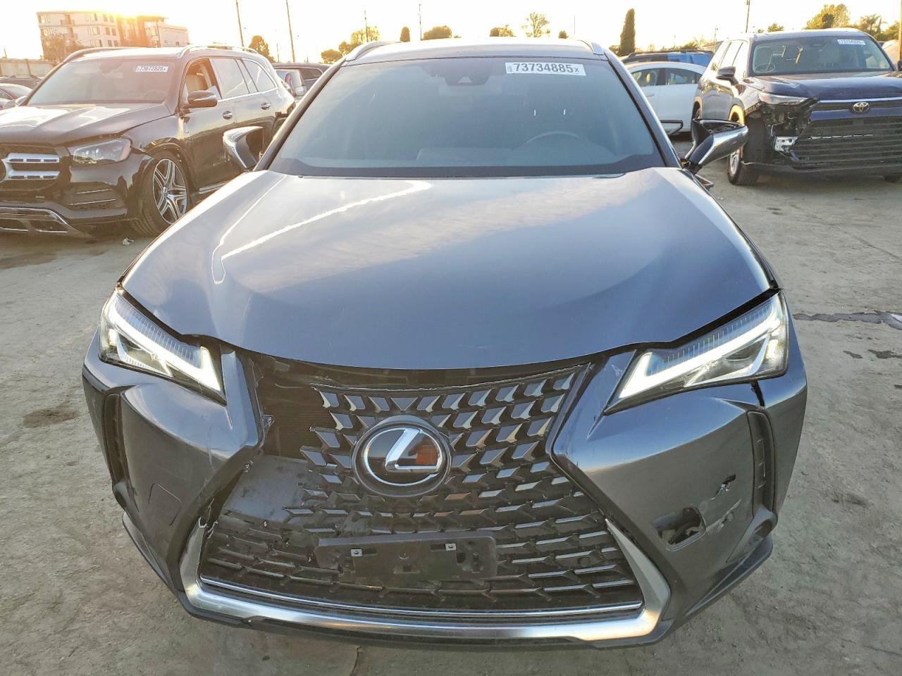 2022 LEXUS UX 200