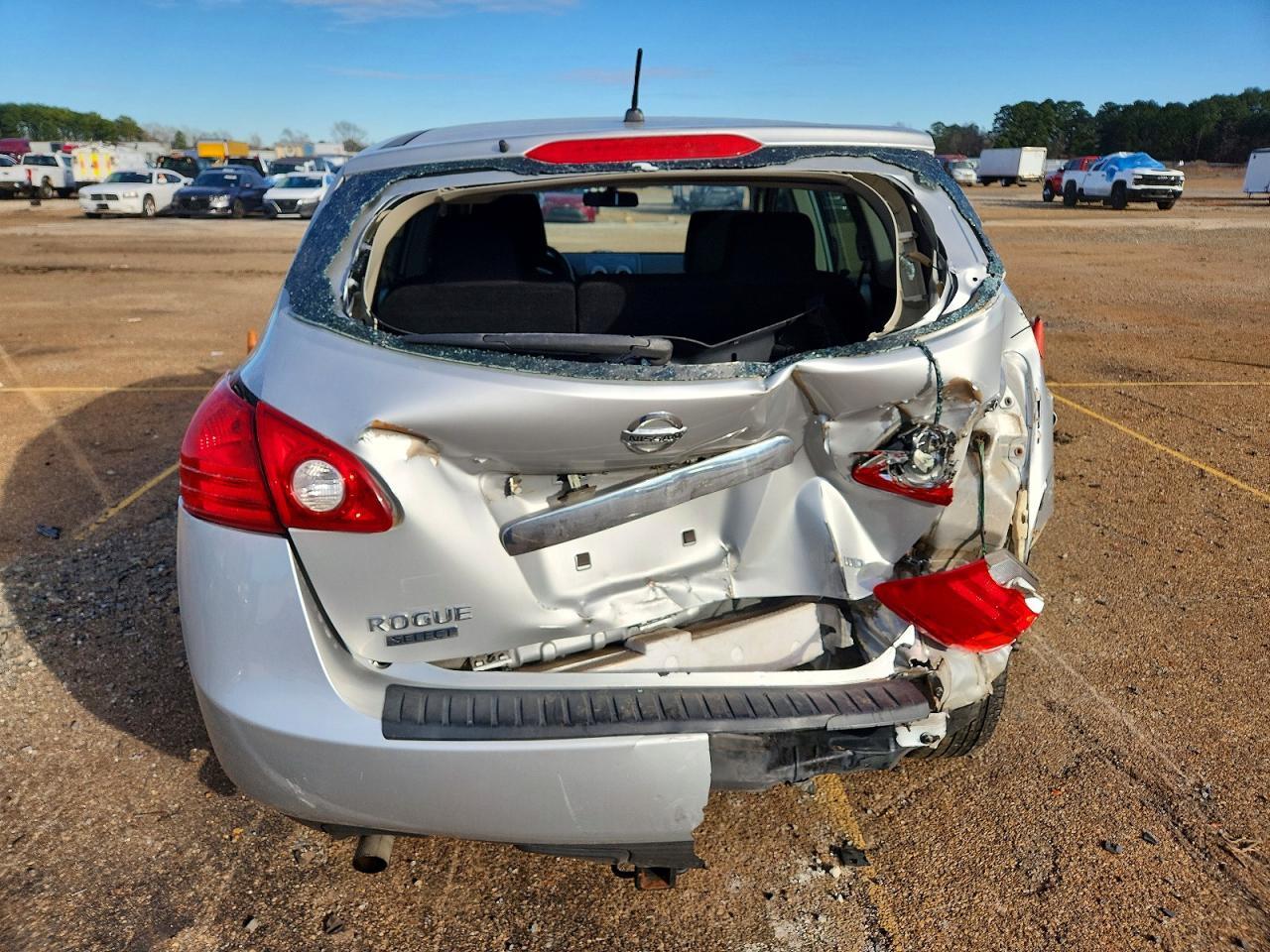 2014 NISSAN ROGUE