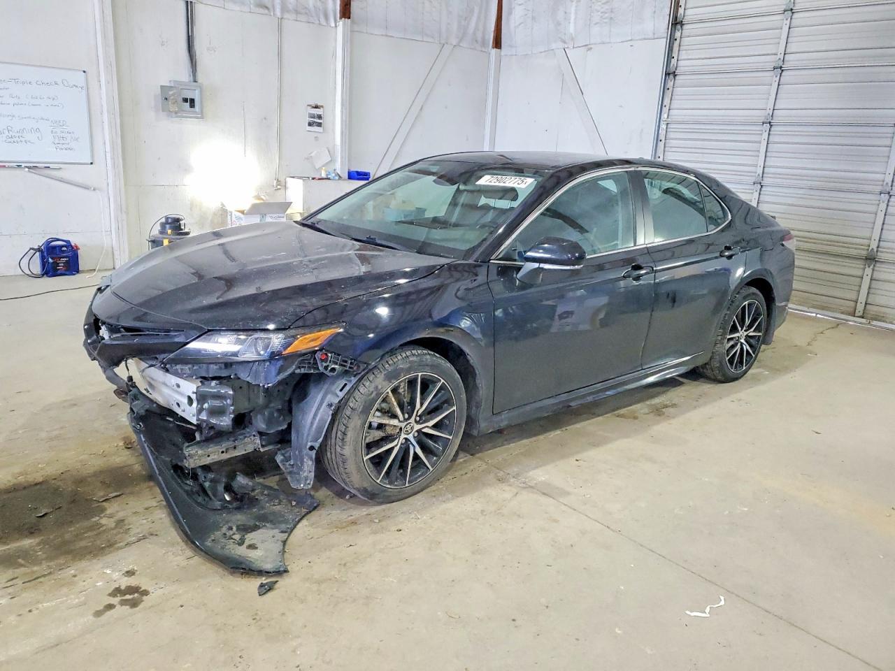 2024 TOYOTA CAMRY