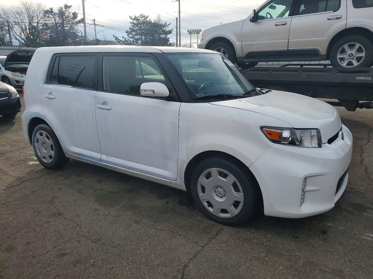 2014 TOYOTA SCION