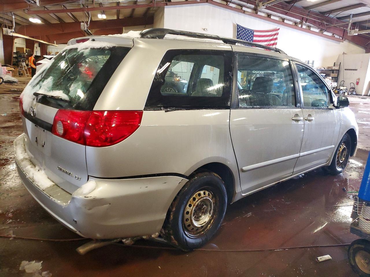 2008 TOYOTA SIENNA
