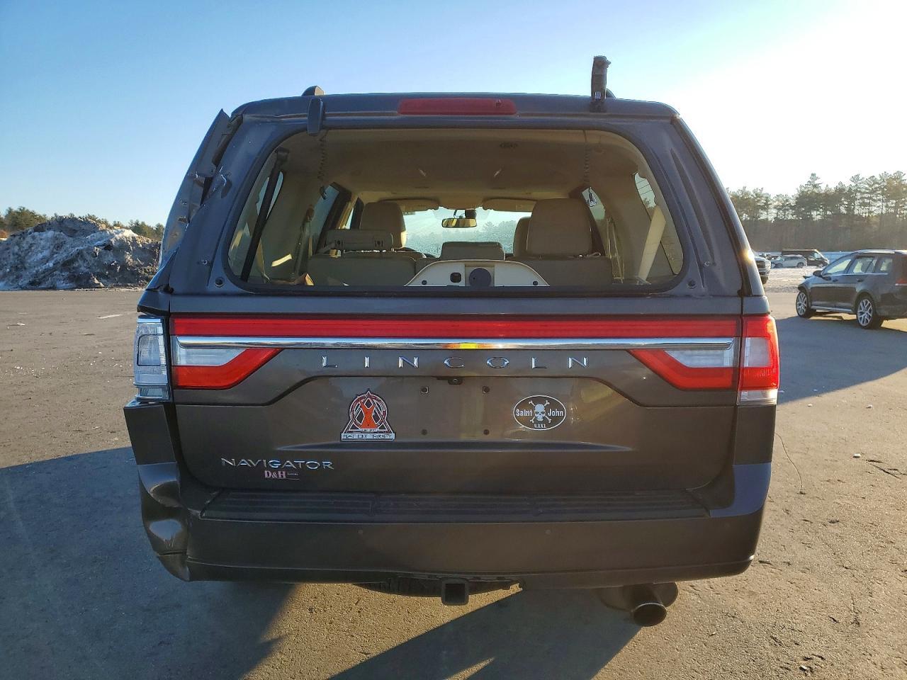 2017 LINCOLN Navigator