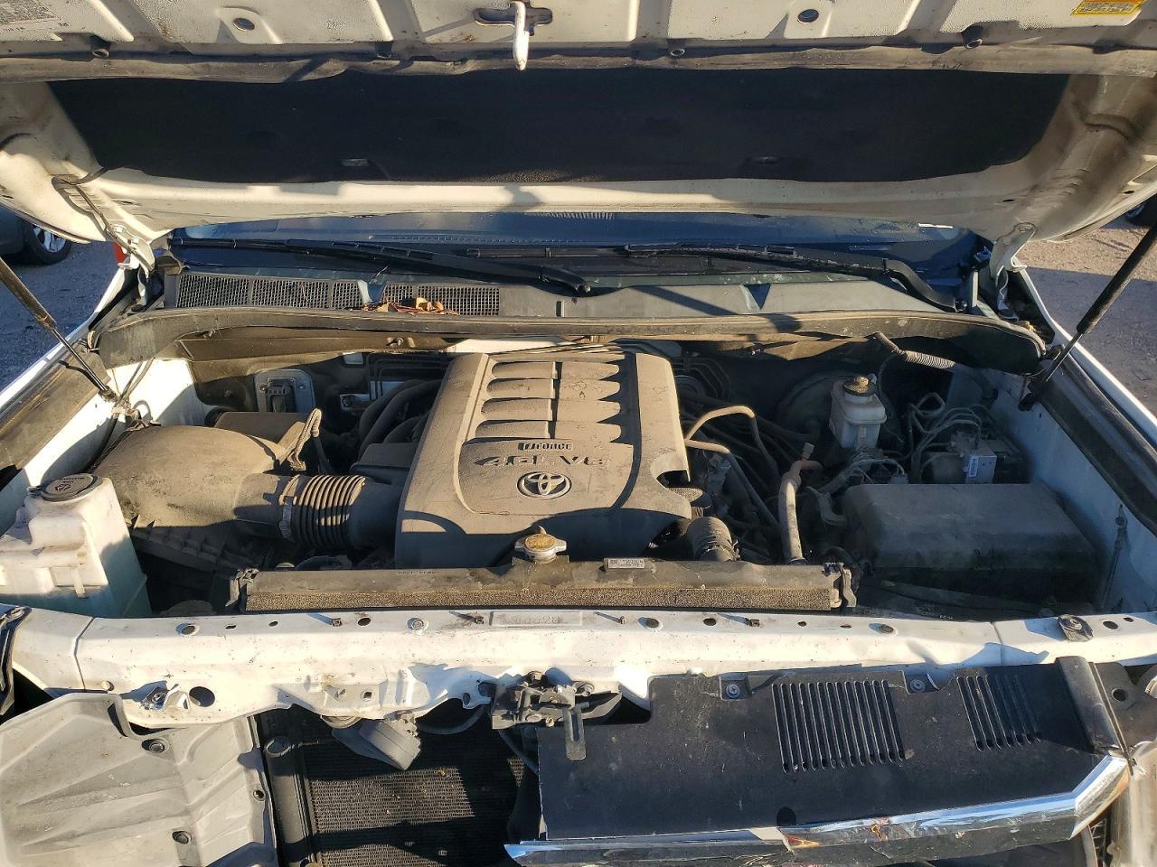 2016 TOYOTA TUNDRA