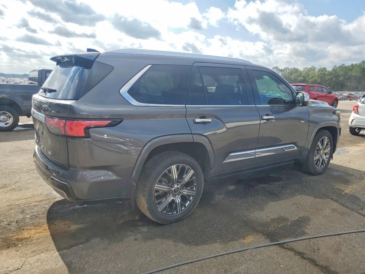 2023 TOYOTA Sequoia