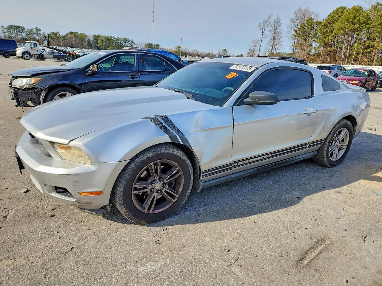 2011 FORD MUSTANG