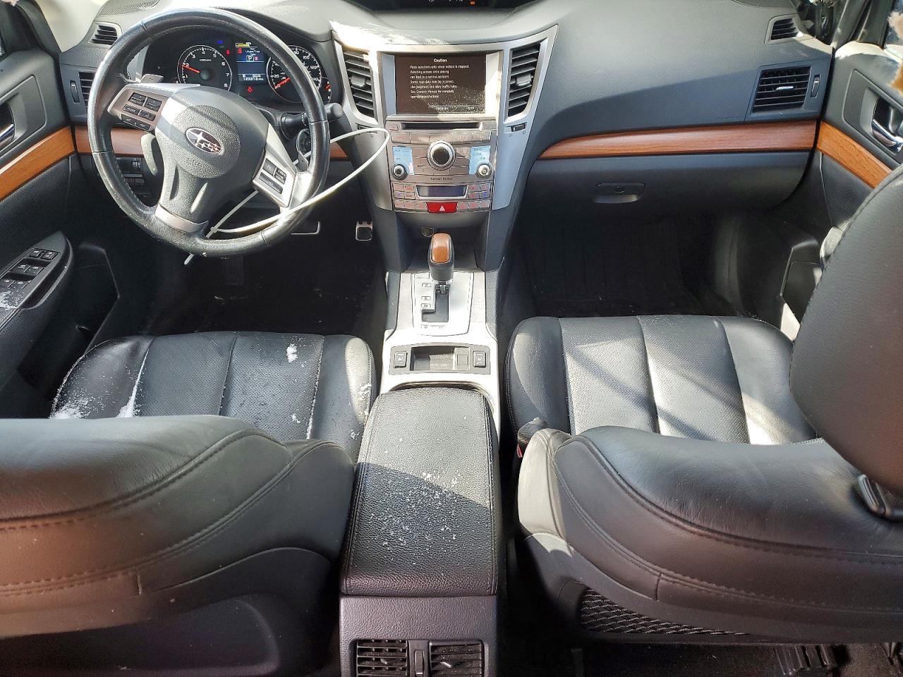 2013 SUBARU Outback