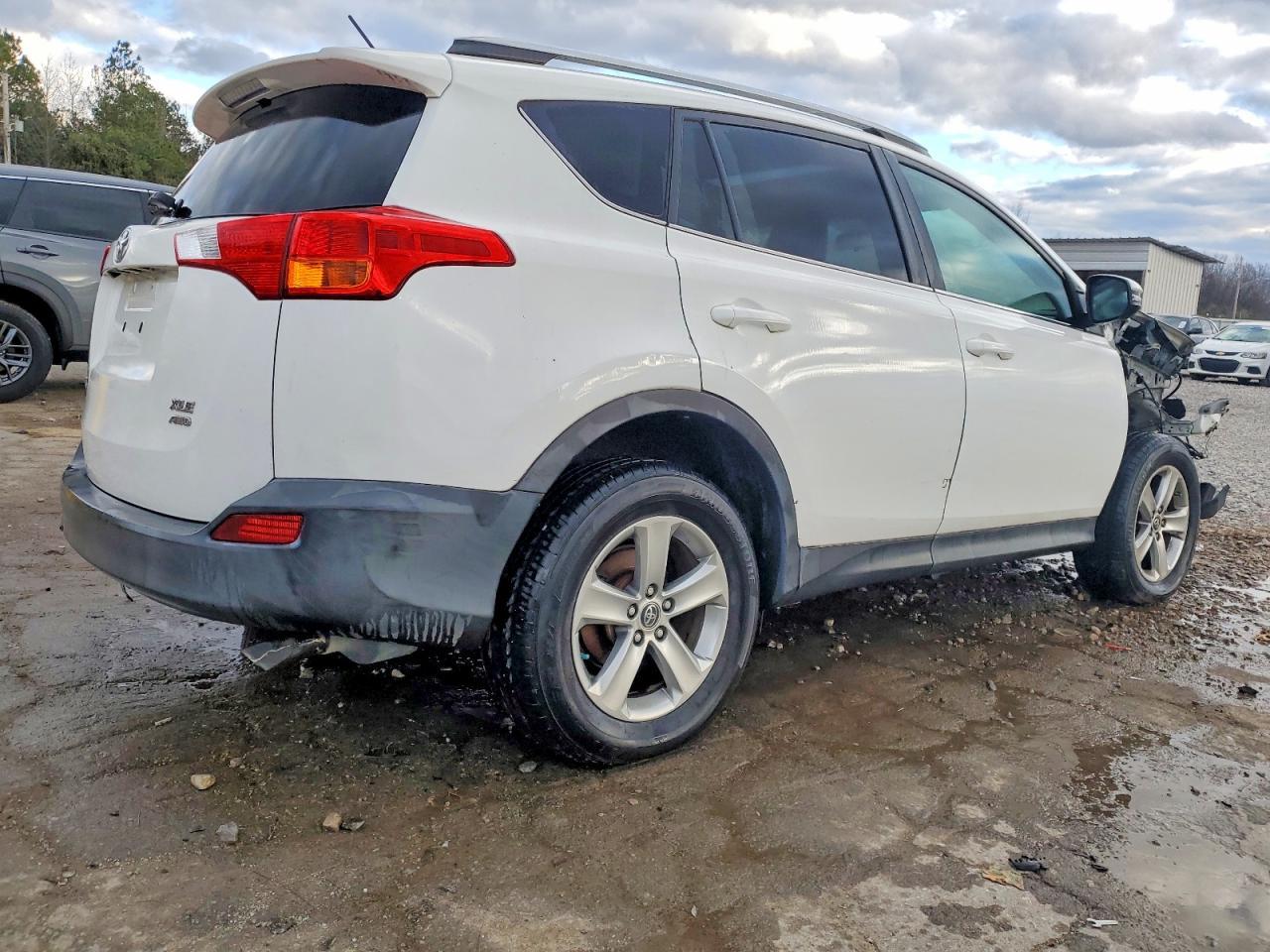 2015 TOYOTA RAV4