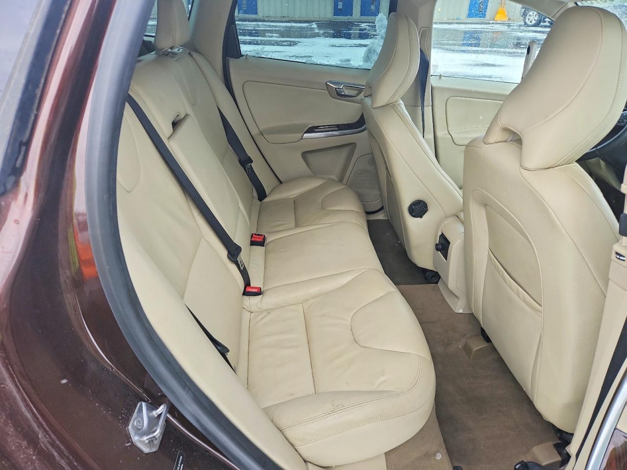 2014 VOLVO XC60