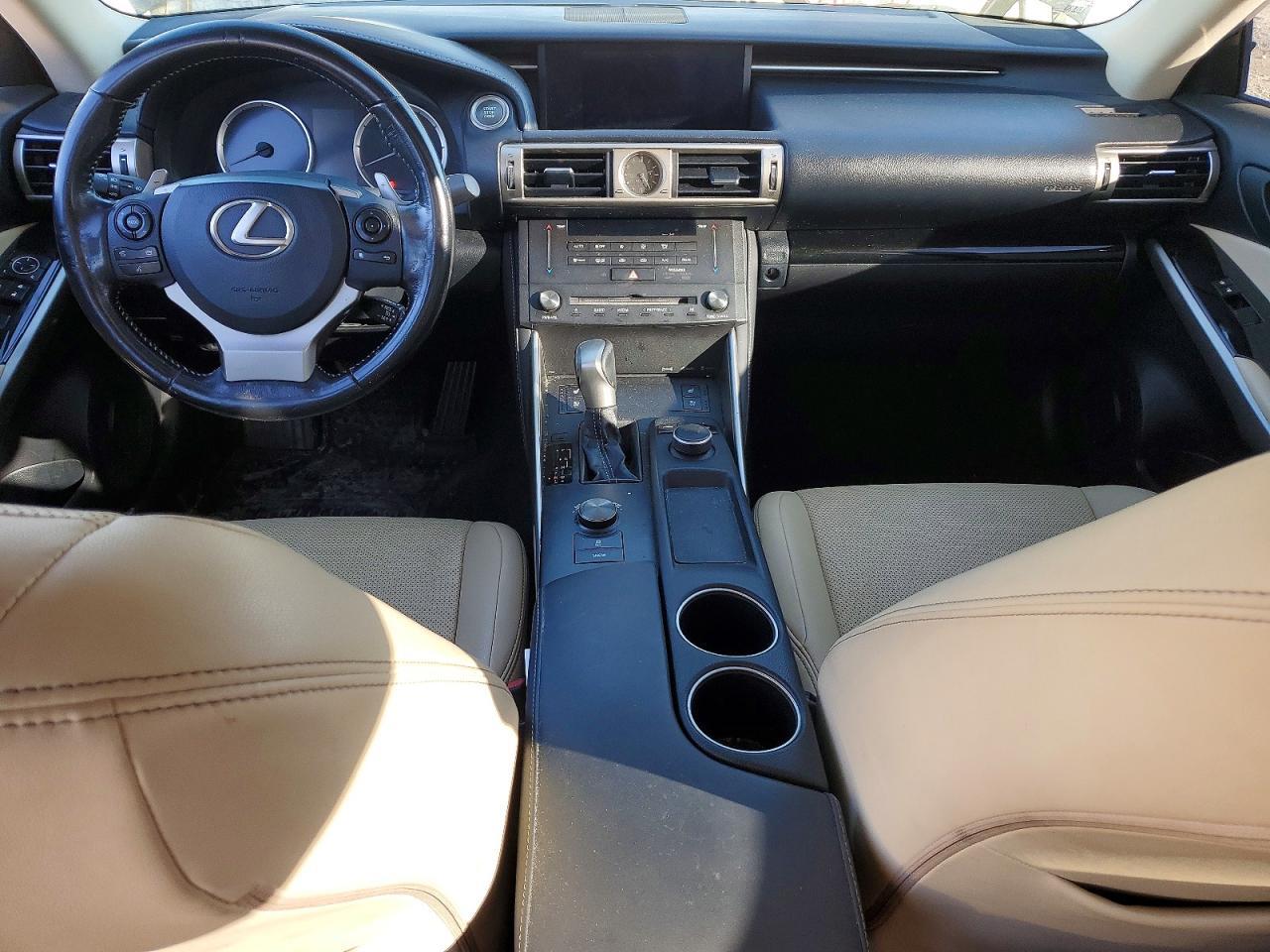 2016 LEXUS IS 300