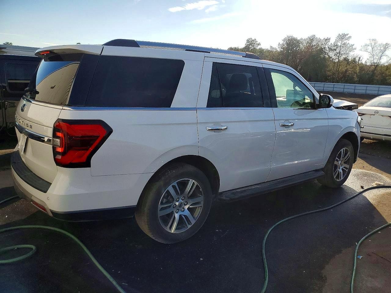 2024 FORD Expedition