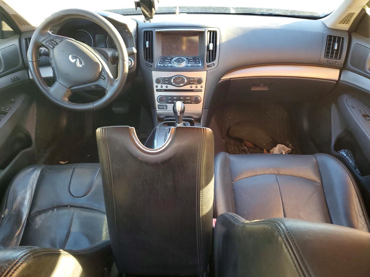 2013 INFINITI G37