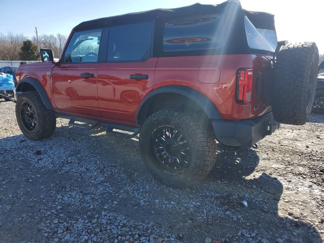 2023 FORD Bronco