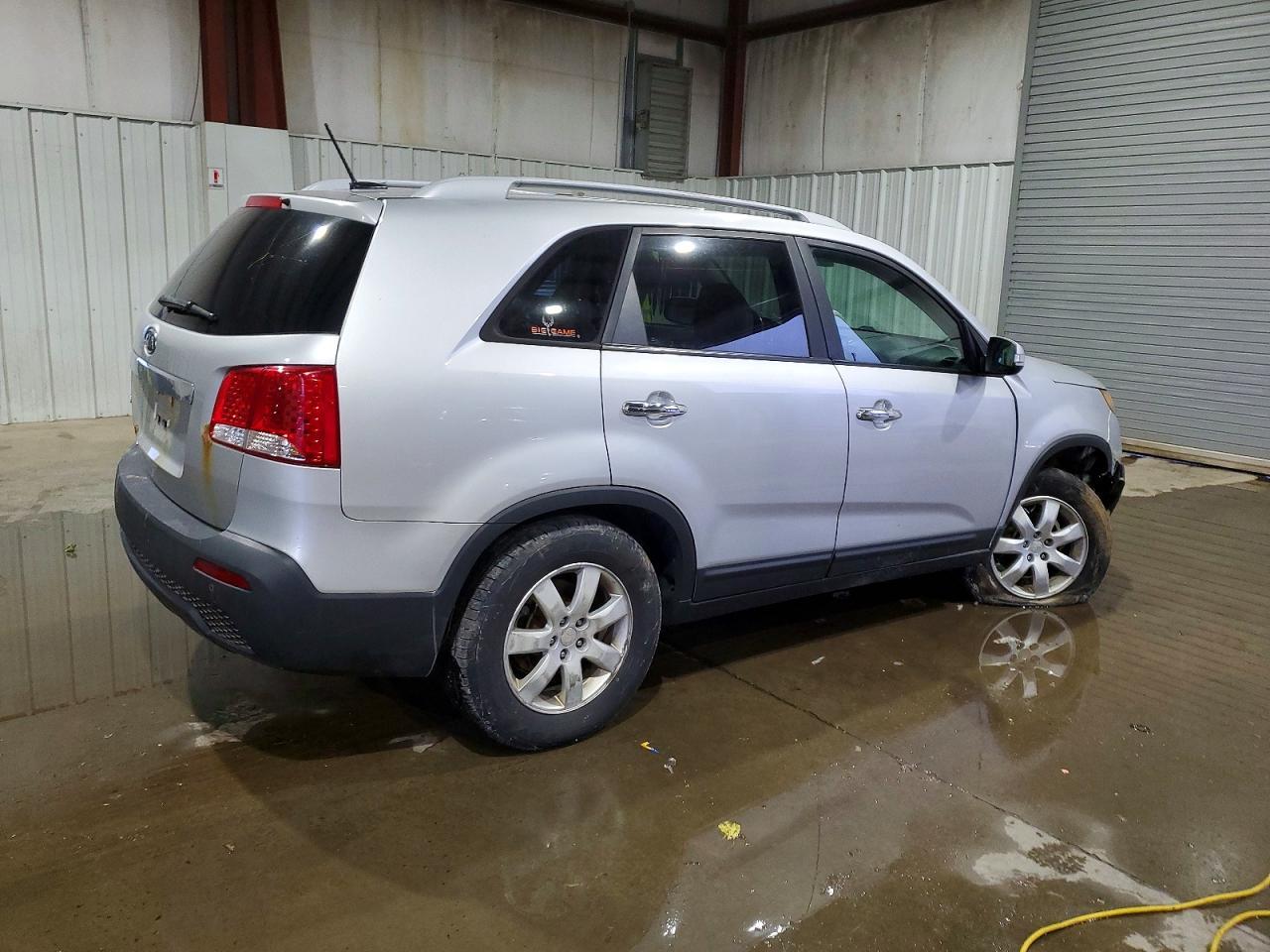 2011 KIA SORENTO