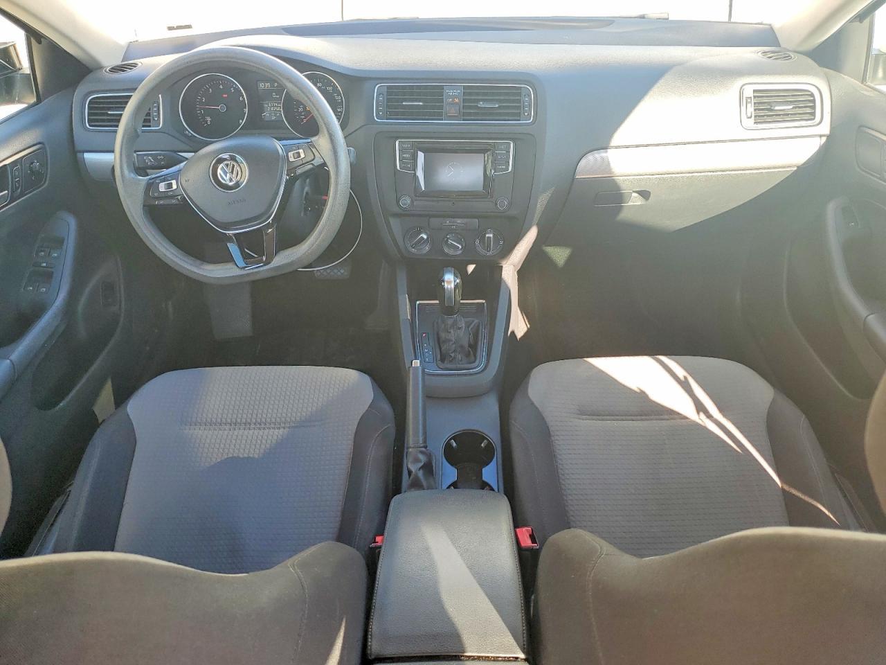 2017 VOLKSWAGEN JETTA