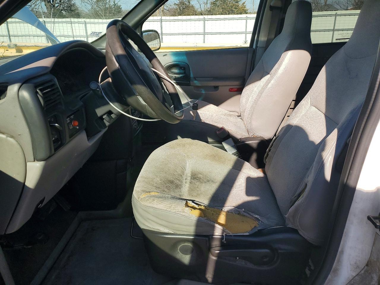 2004 CHEVROLET Venture