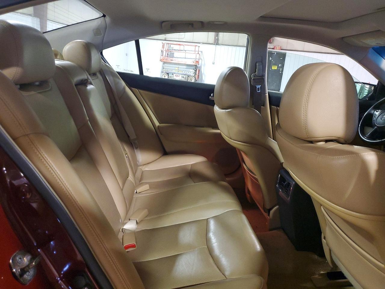 2010 NISSAN Maxima