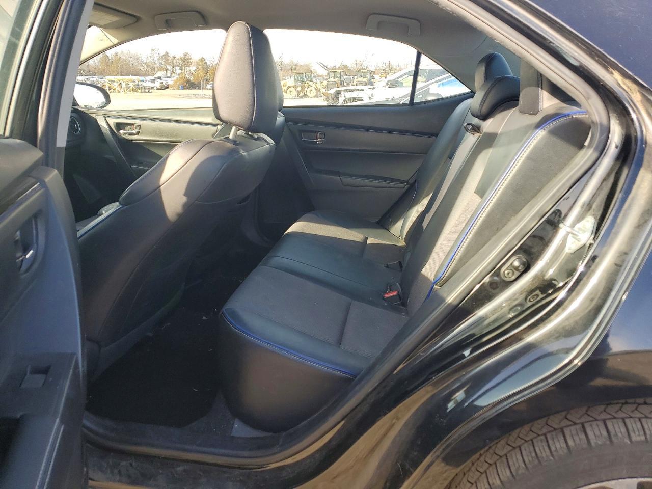 2017 TOYOTA COROLLA