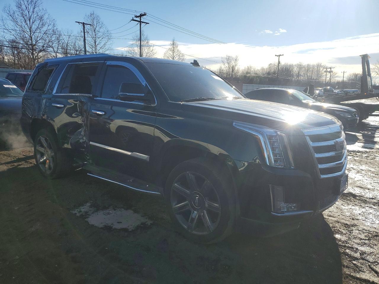 2016 CADILLAC ESCALADE