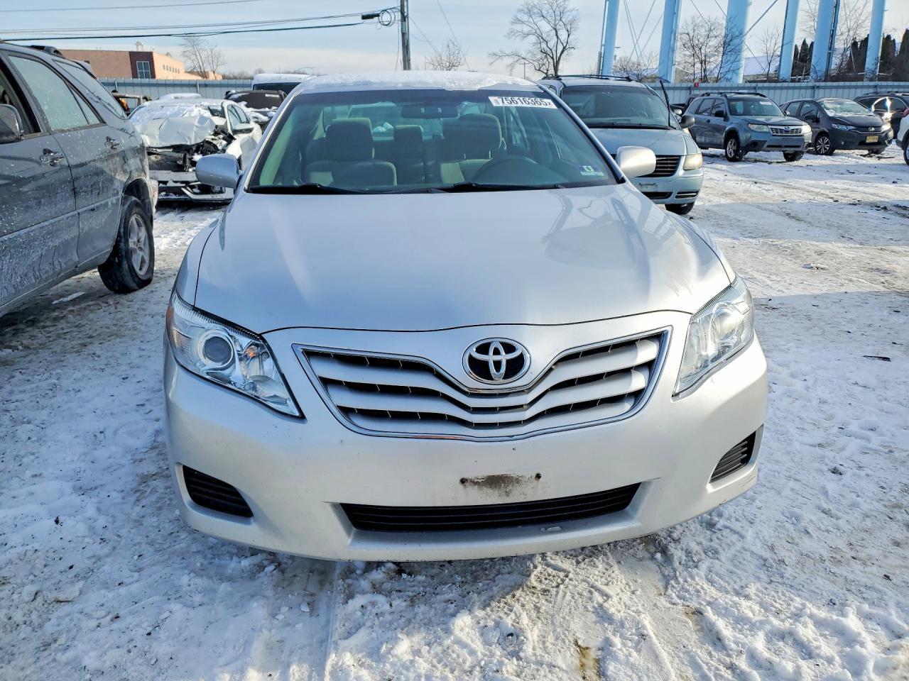 2010 TOYOTA CAMRY