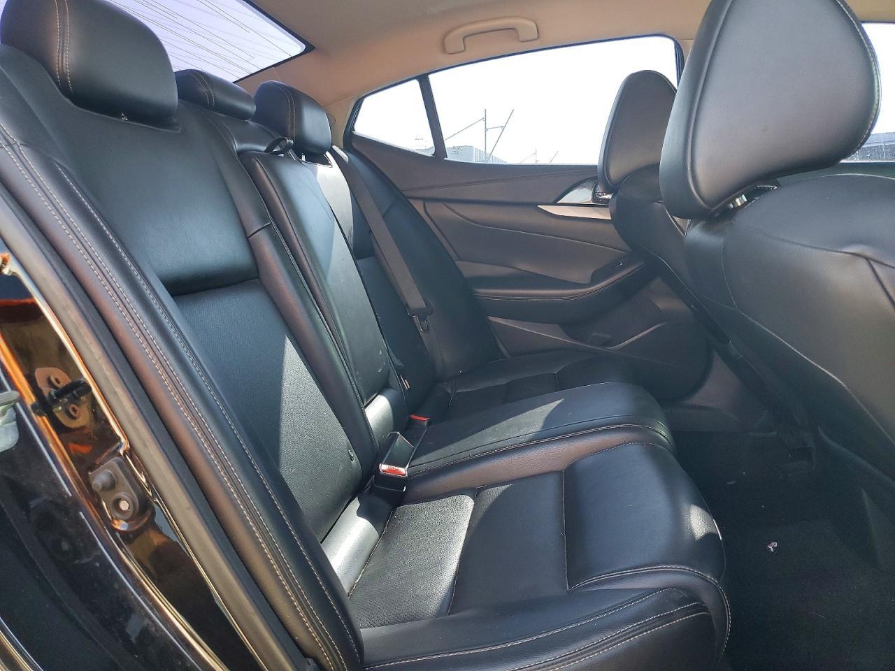 2017 NISSAN Maxima