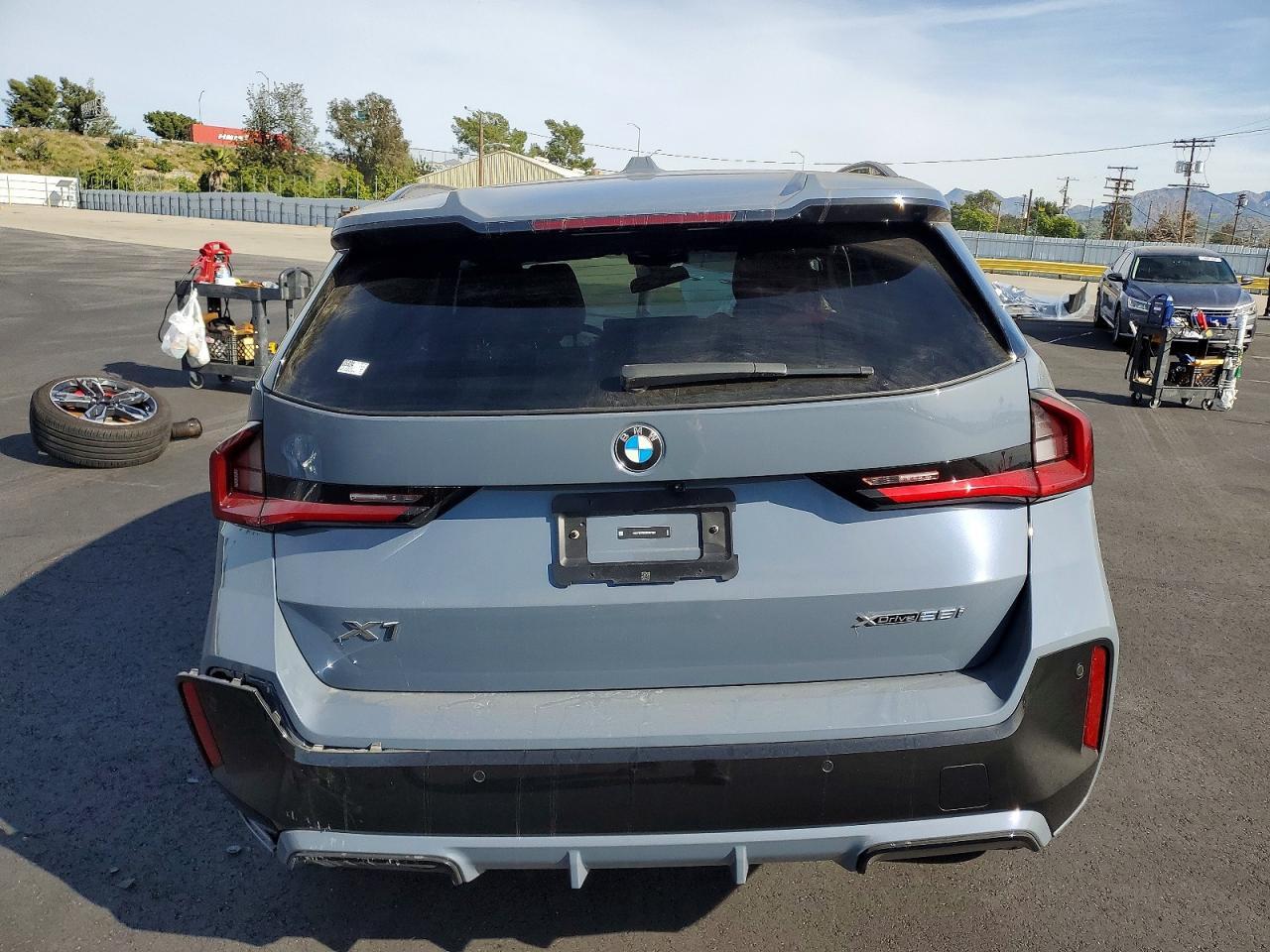2025 BMW X1