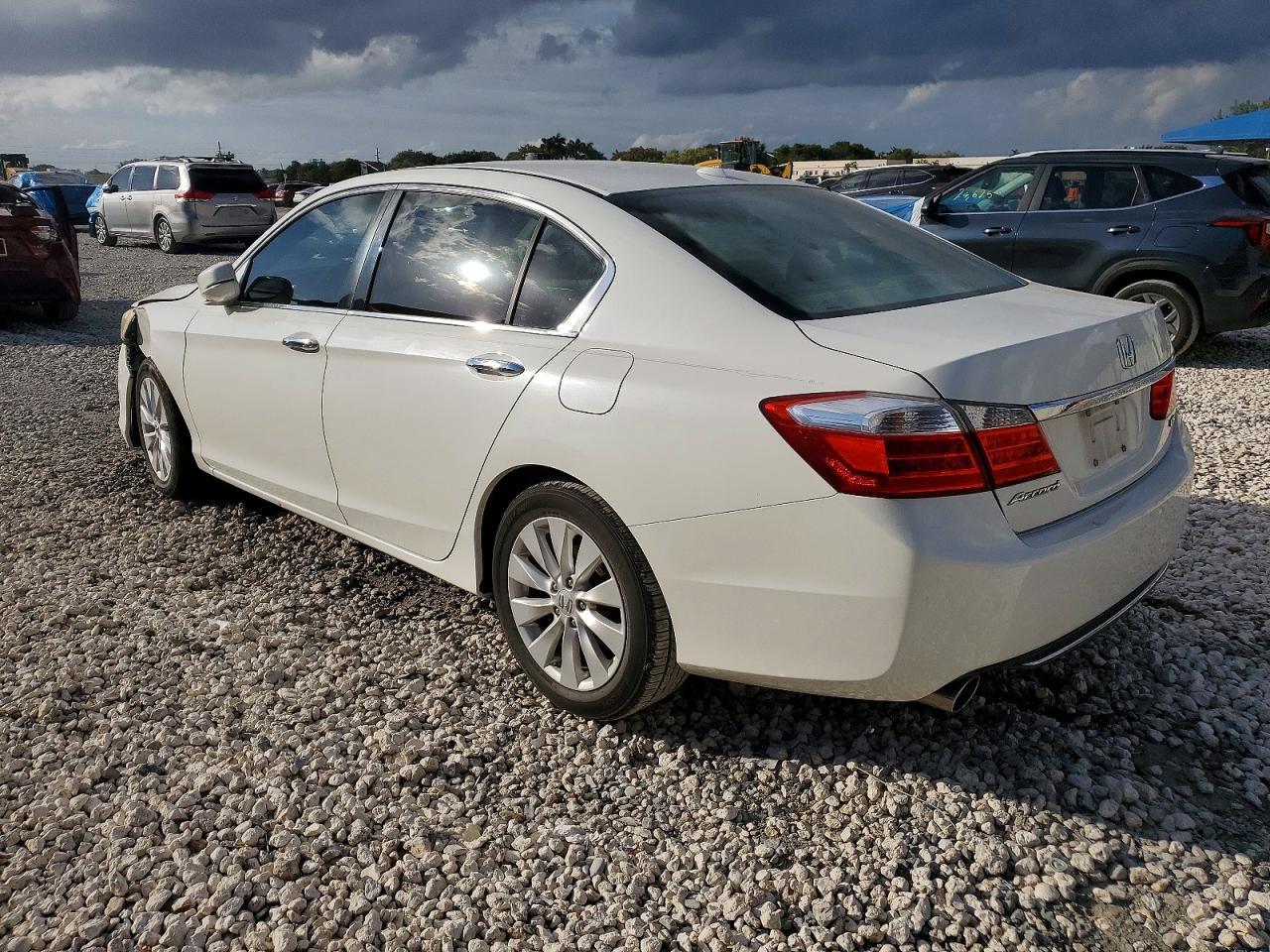 2013 HONDA ACCORD