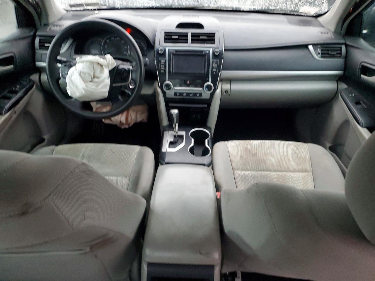 2014 TOYOTA CAMRY