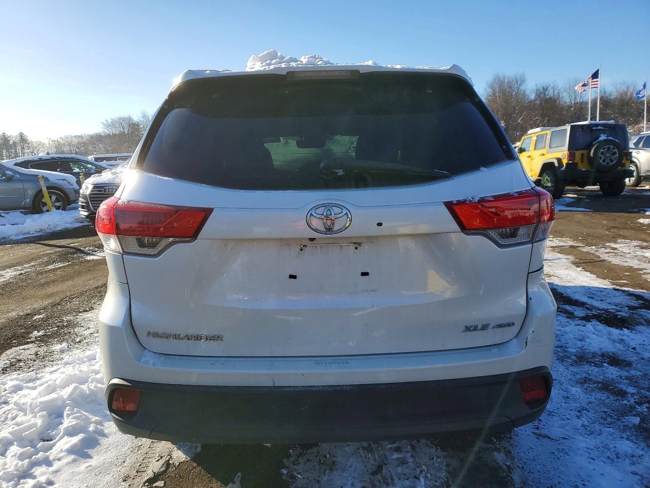 2017 TOYOTA HIGHLANDER