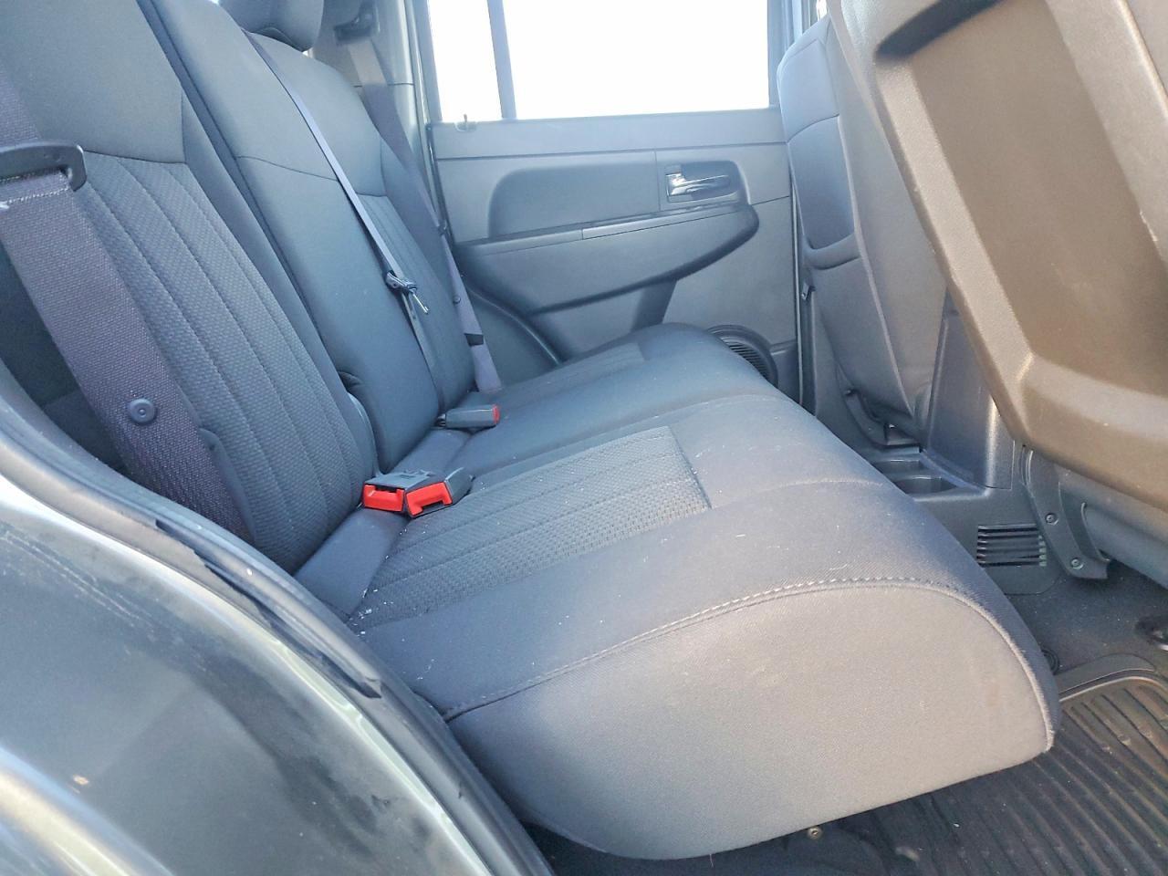 2012 JEEP Liberty