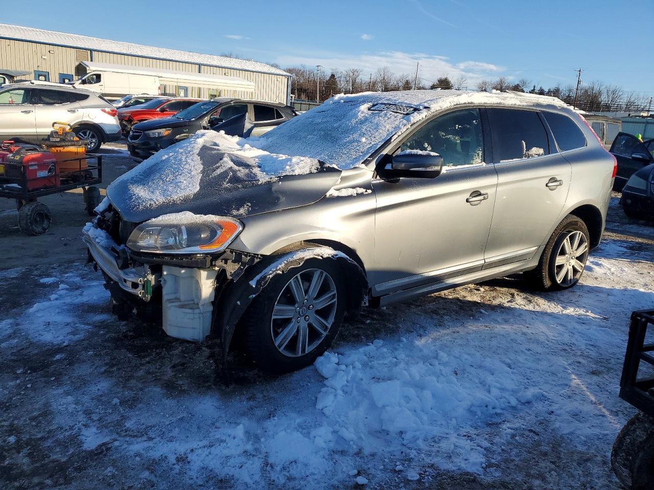 2016 VOLVO XC60