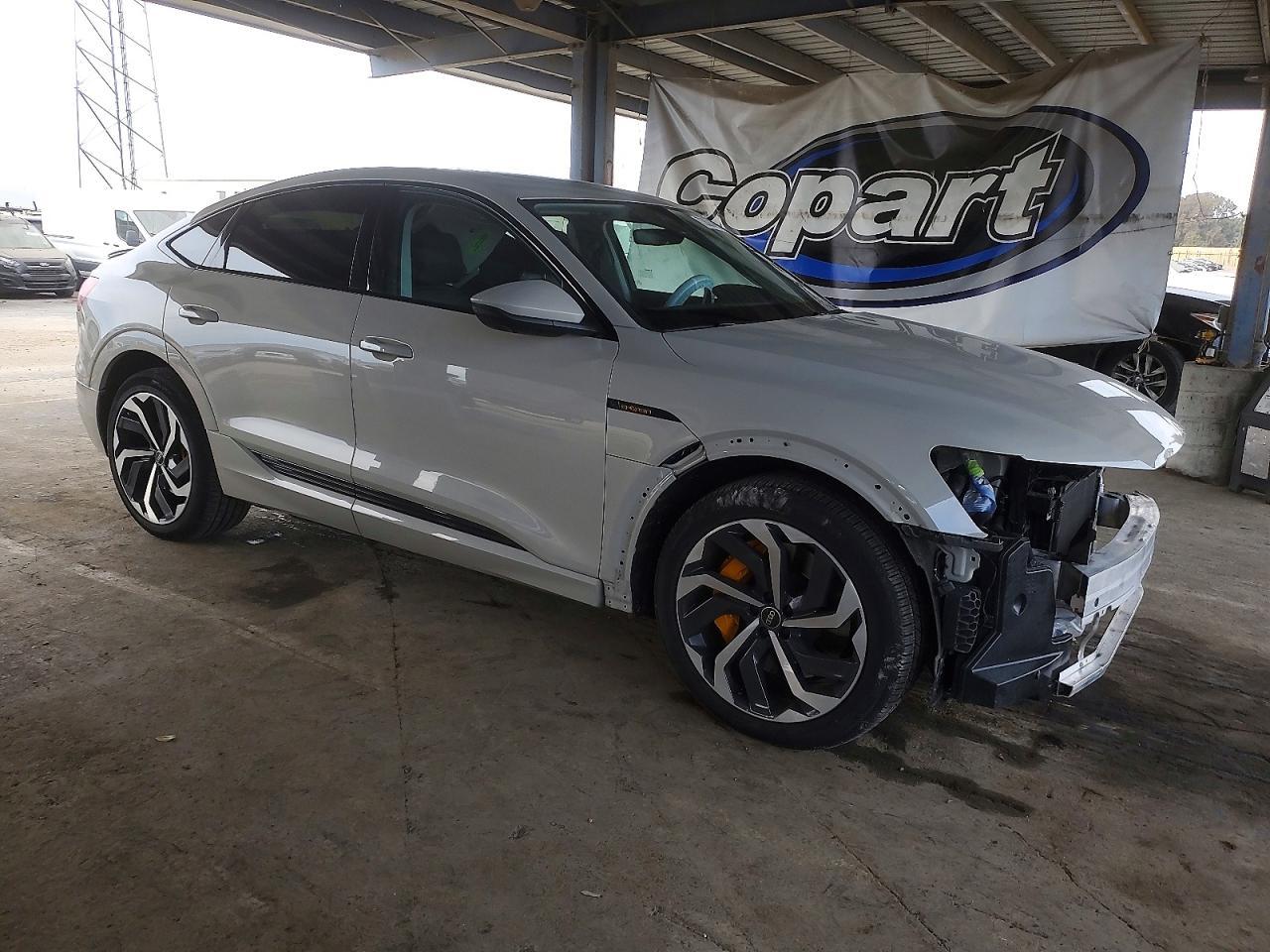 2022 AUDI e-tron Sportback