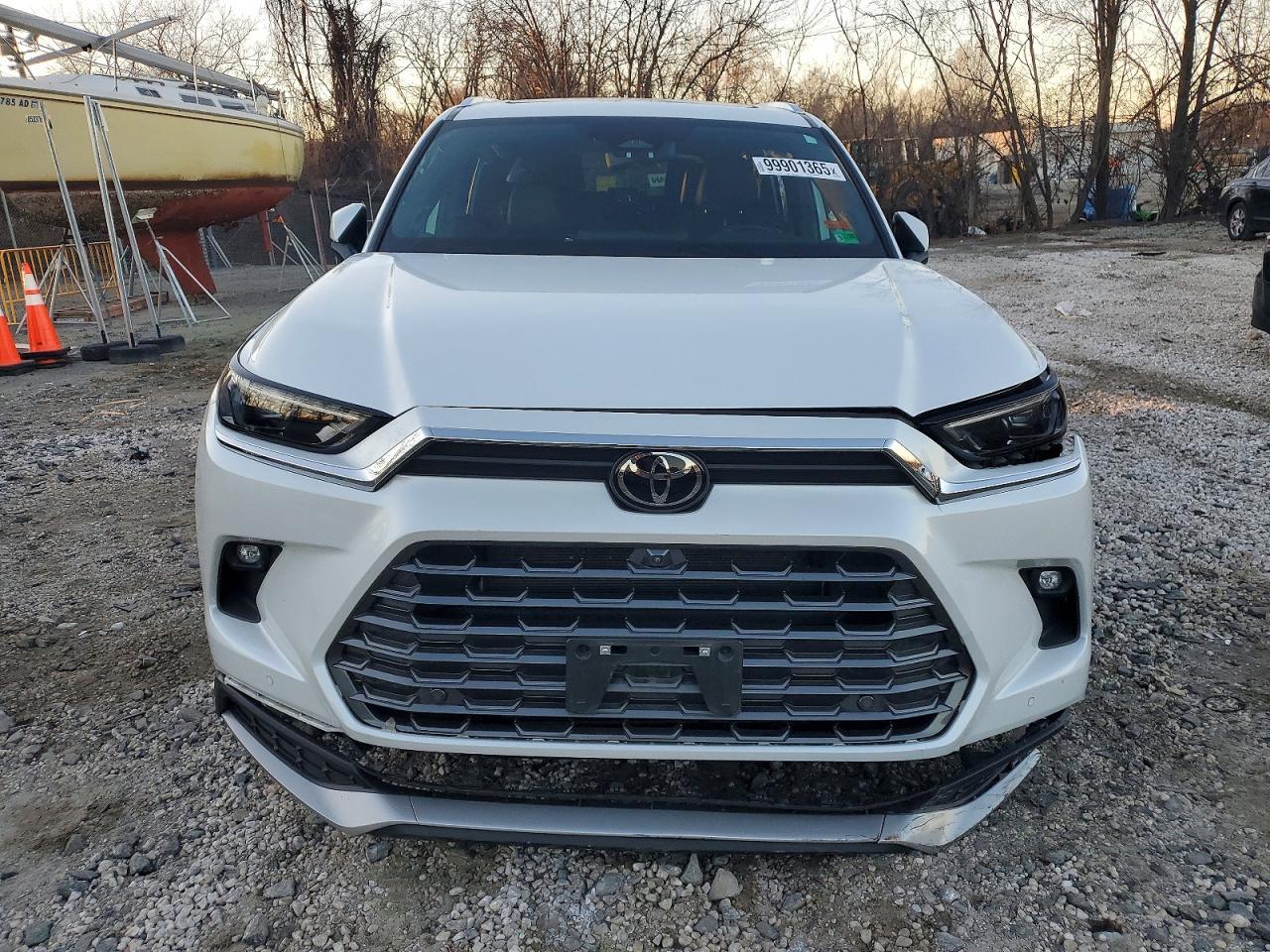 2024 TOYOTA HIGHLANDER