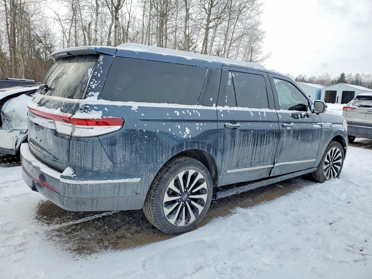 2022 LINCOLN Navigator