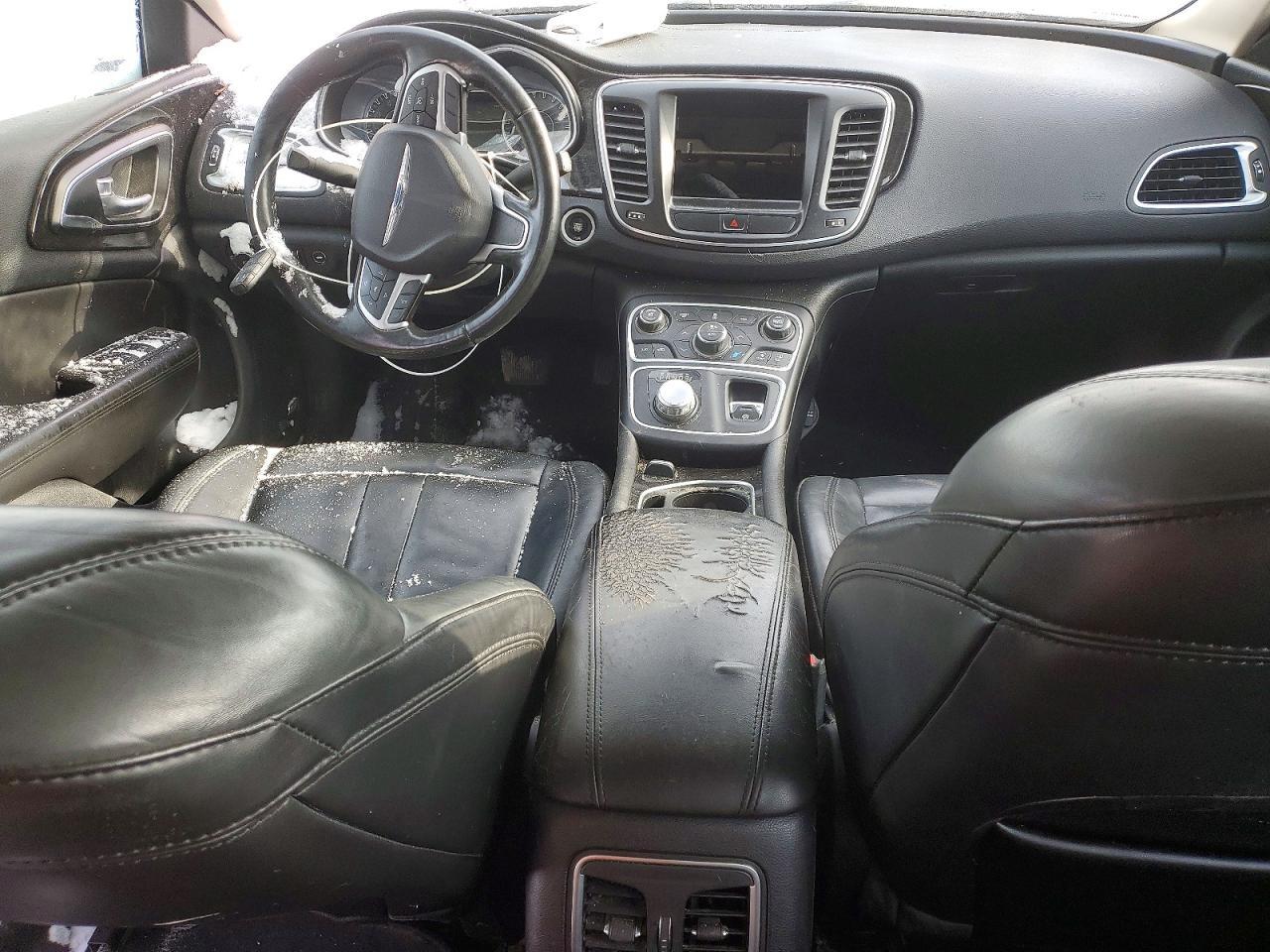 2016 CHRYSLER 200