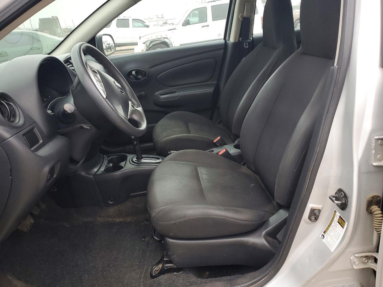 2015 NISSAN VERSA