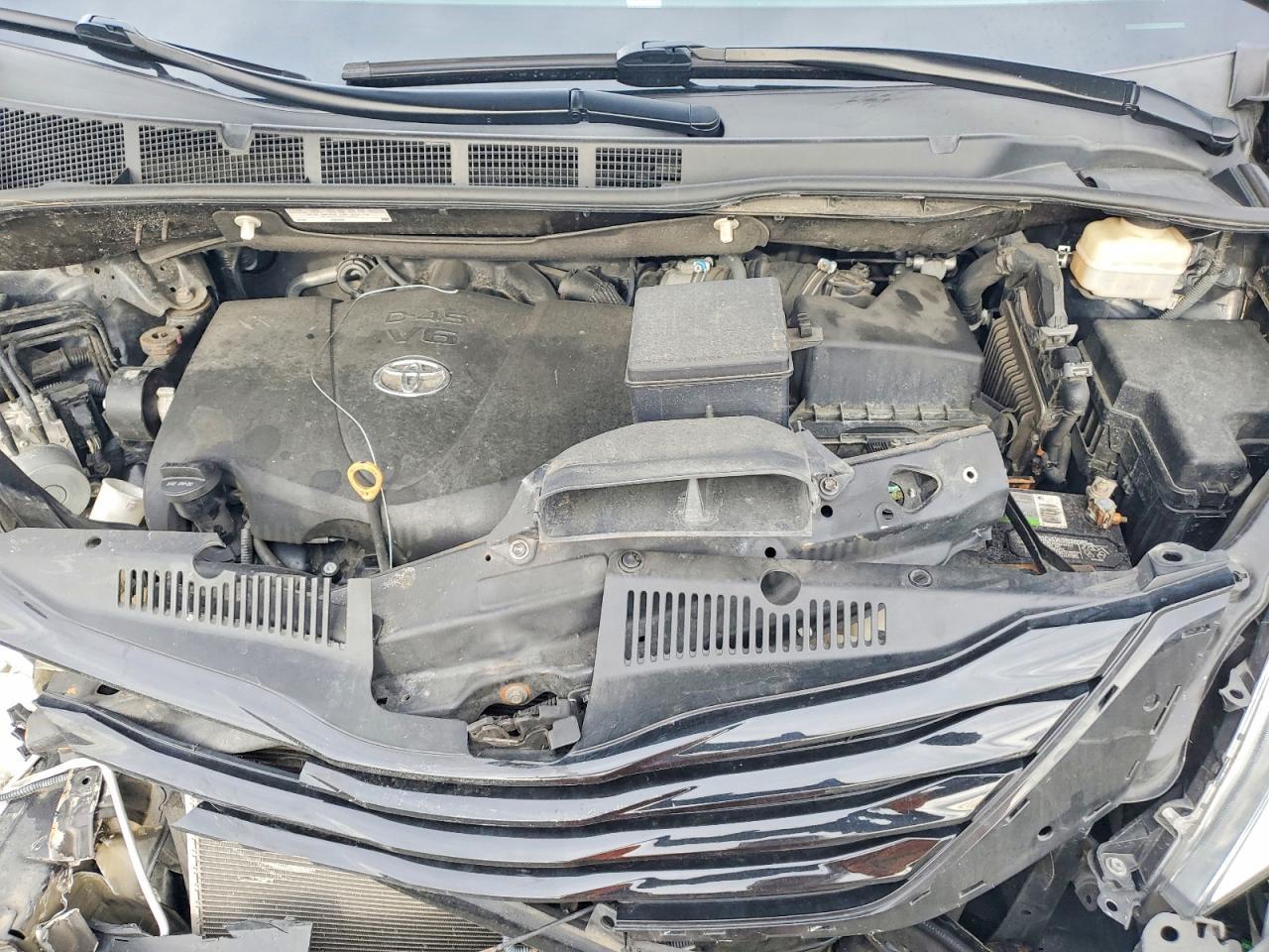 2017 TOYOTA SIENNA