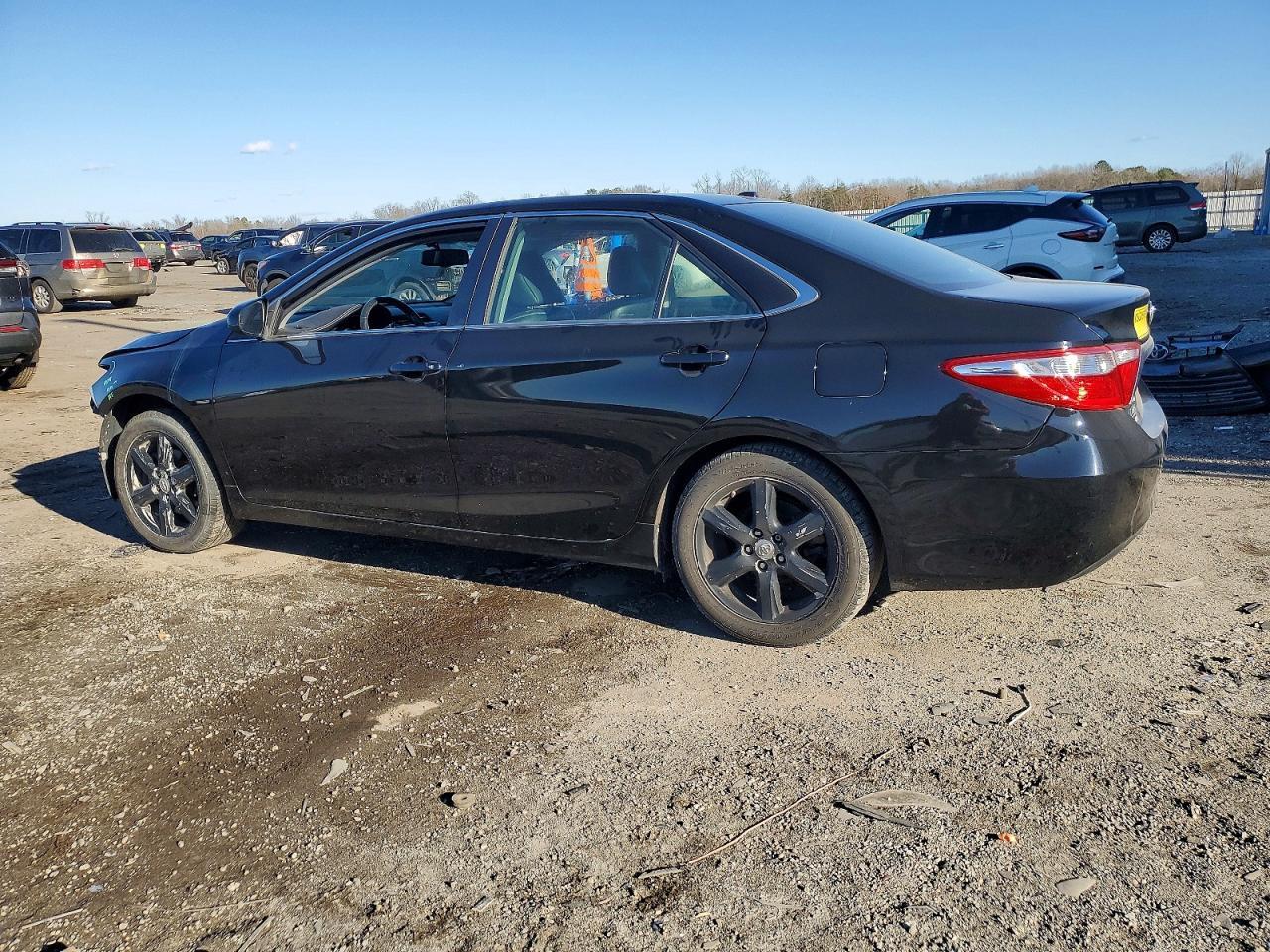 2015 TOYOTA CAMRY