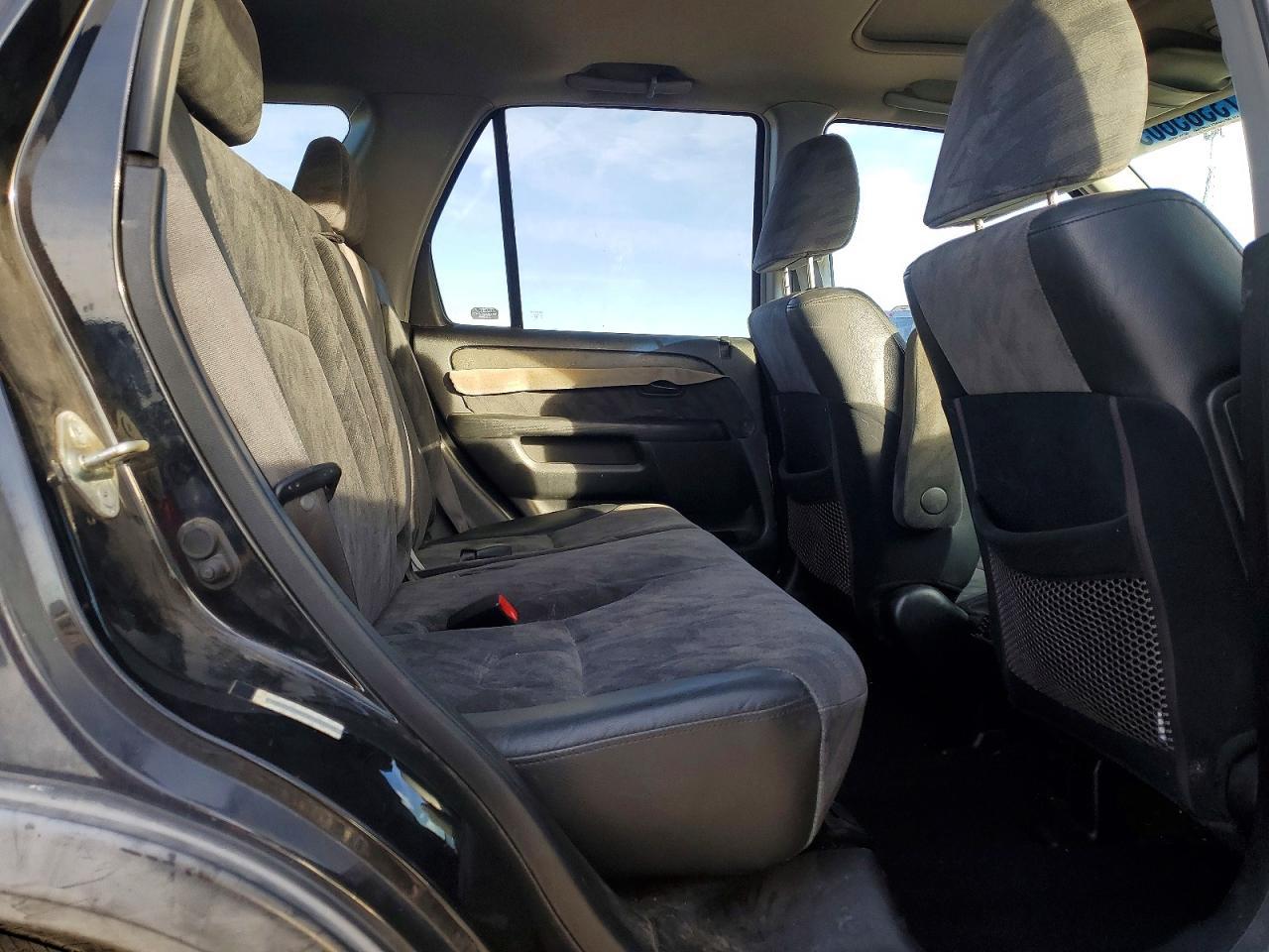 2004 HONDA CR-V