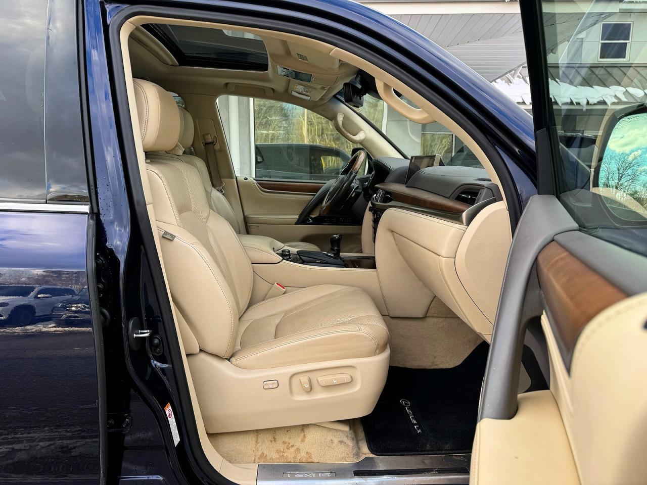 2017 LEXUS LX 570